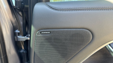 Land Rover Range Rover 3.0 D300 SE 4dr Auto Diesel Estate